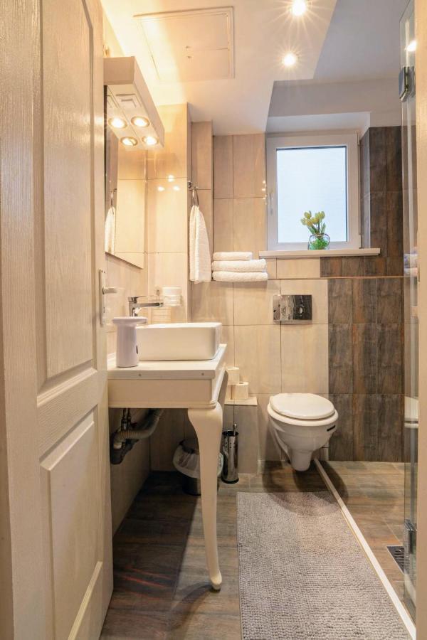 Modern & Stylish Apartment Excellent Location Superhost Constanţa Exteriör bild